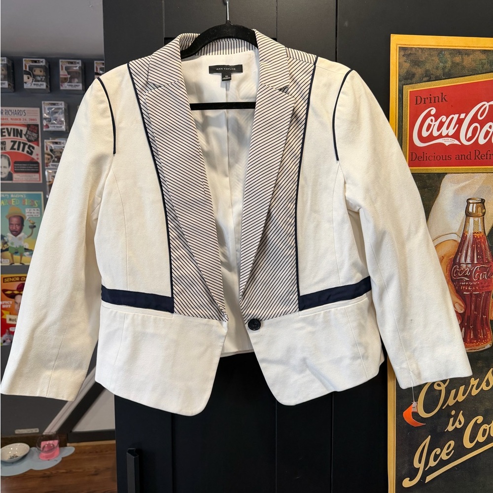 Women's White and Navy Blazer